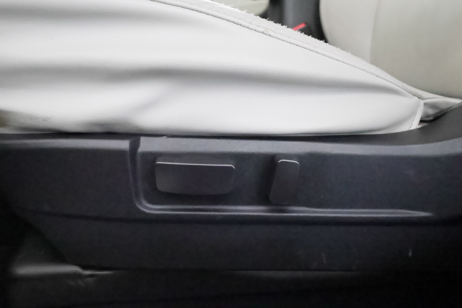 MITSUBISHI Outlander PHEV 2019