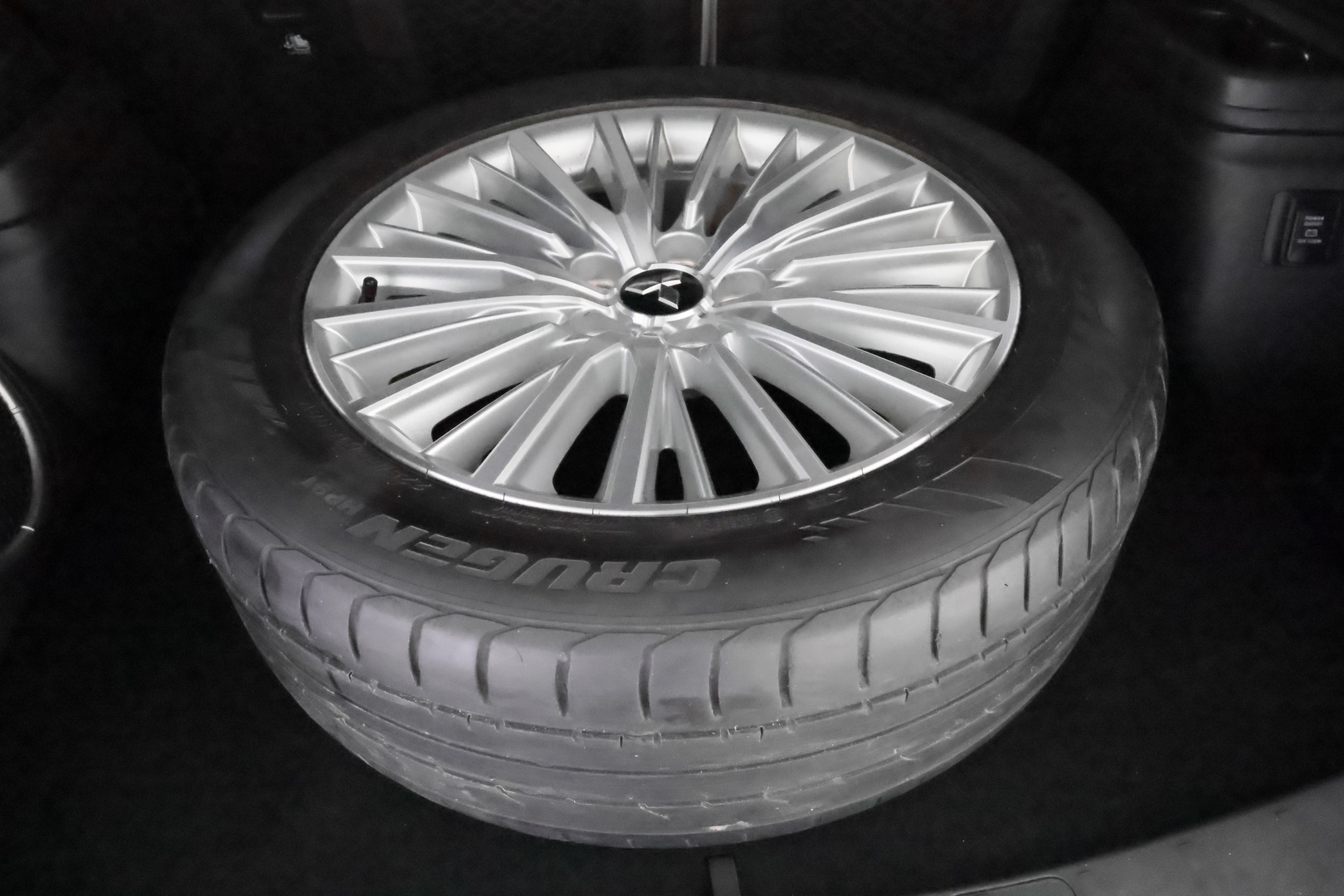 MITSUBISHI Outlander PHEV 2019