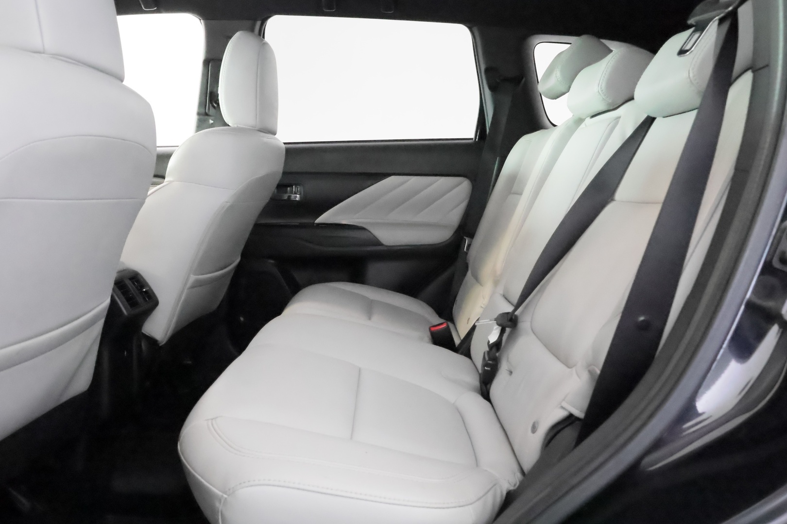 MITSUBISHI Outlander PHEV 2019