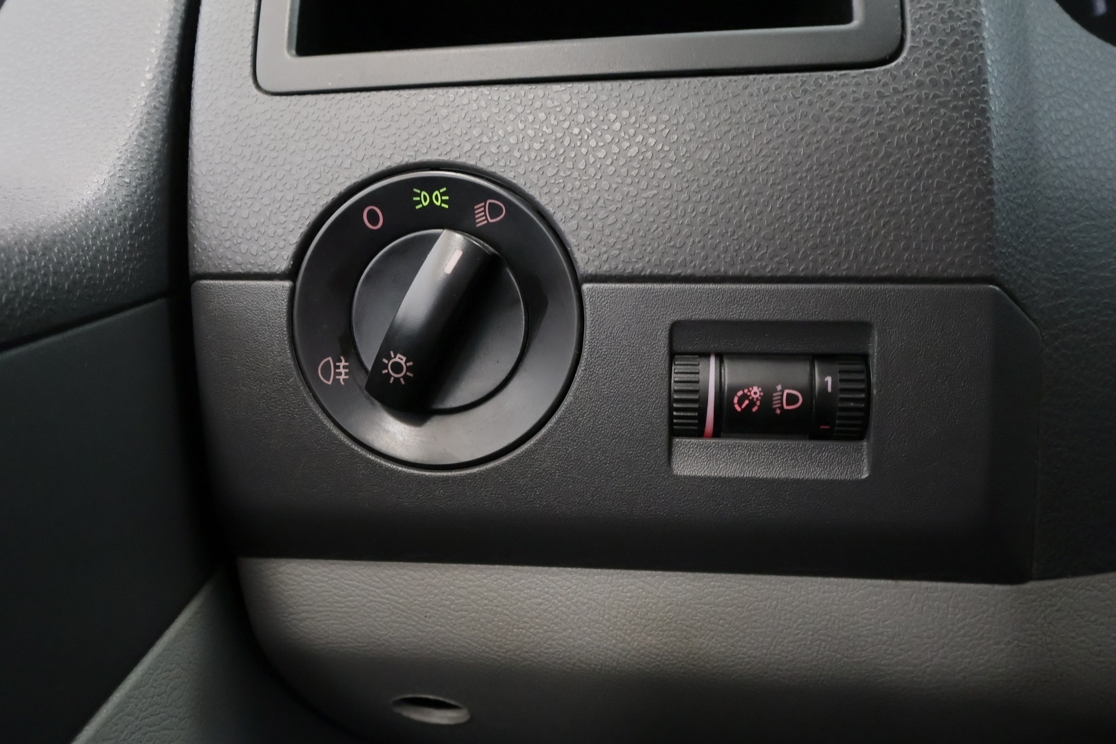 VOLKSWAGEN Transporter 2011