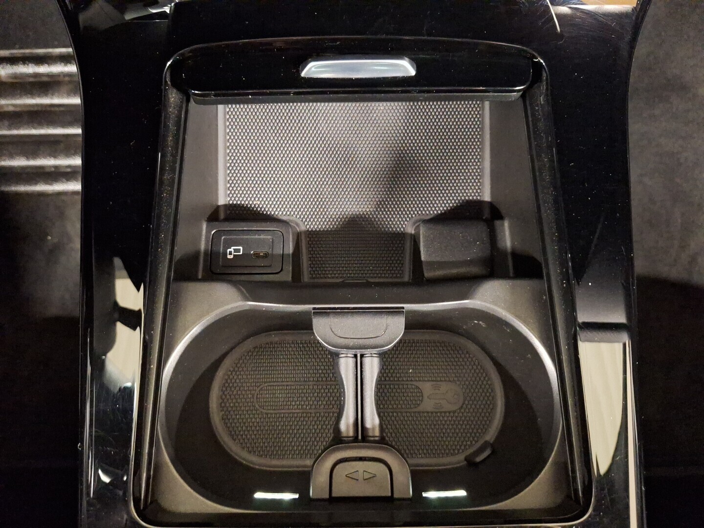 MERCEDES-BENZ CLA 2021