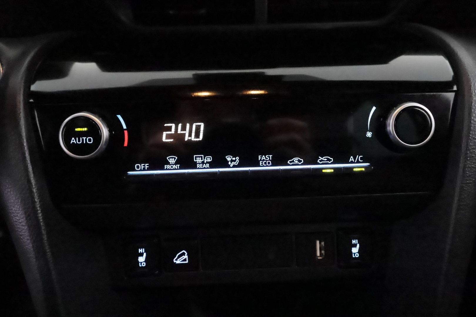 TOYOTA Yaris Cross 2022