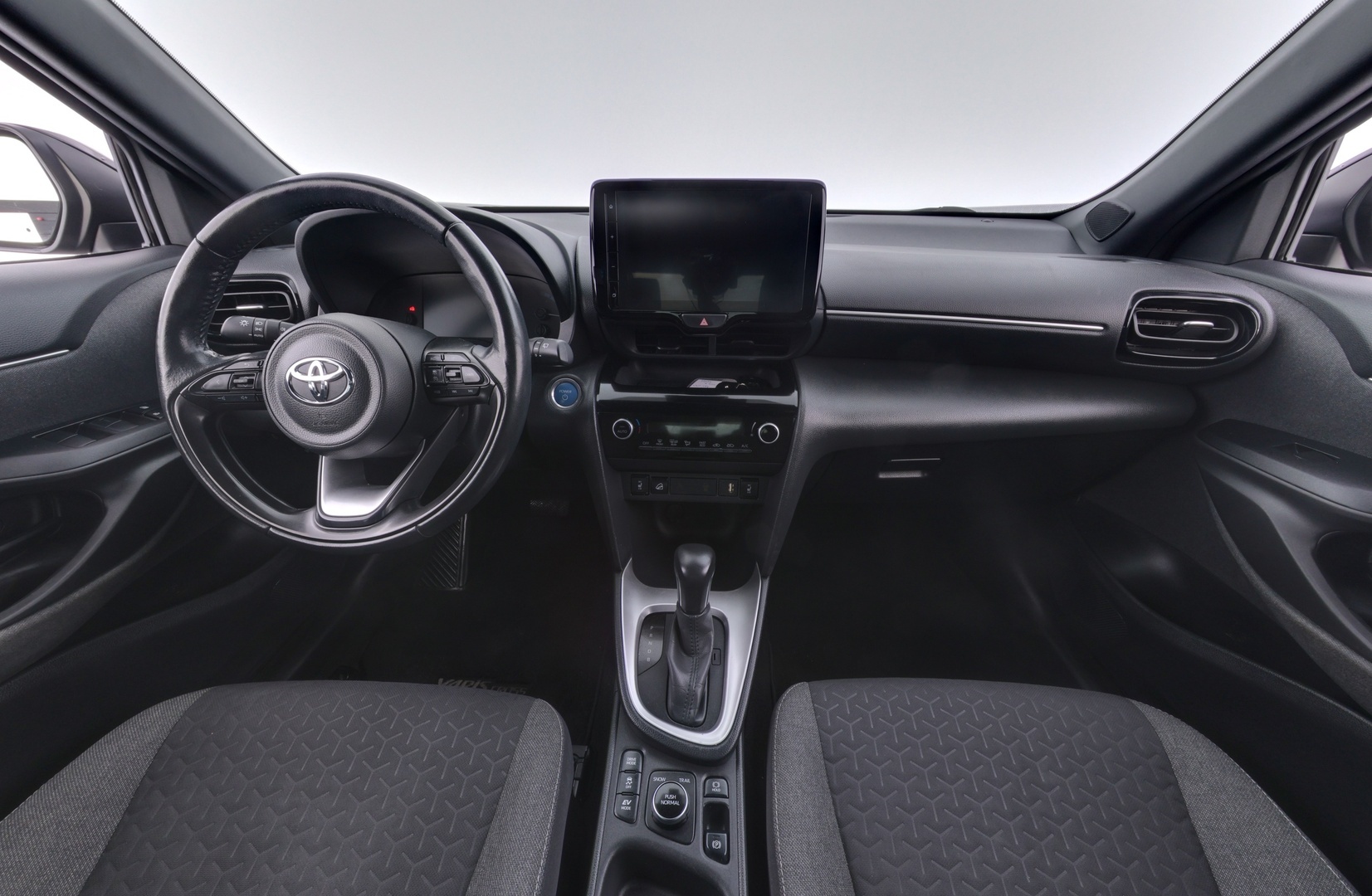 TOYOTA Yaris Cross 2022