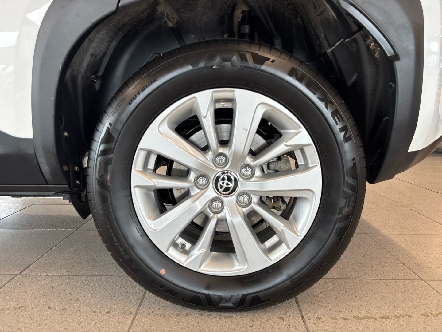 TOYOTA Yaris Cross 2025