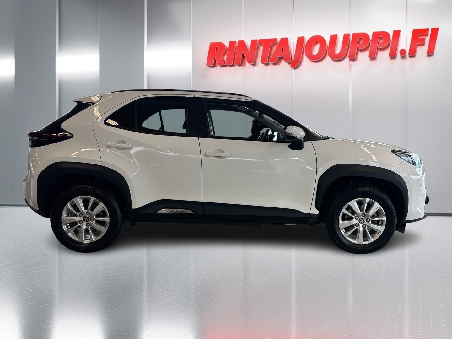 TOYOTA Yaris Cross 2025