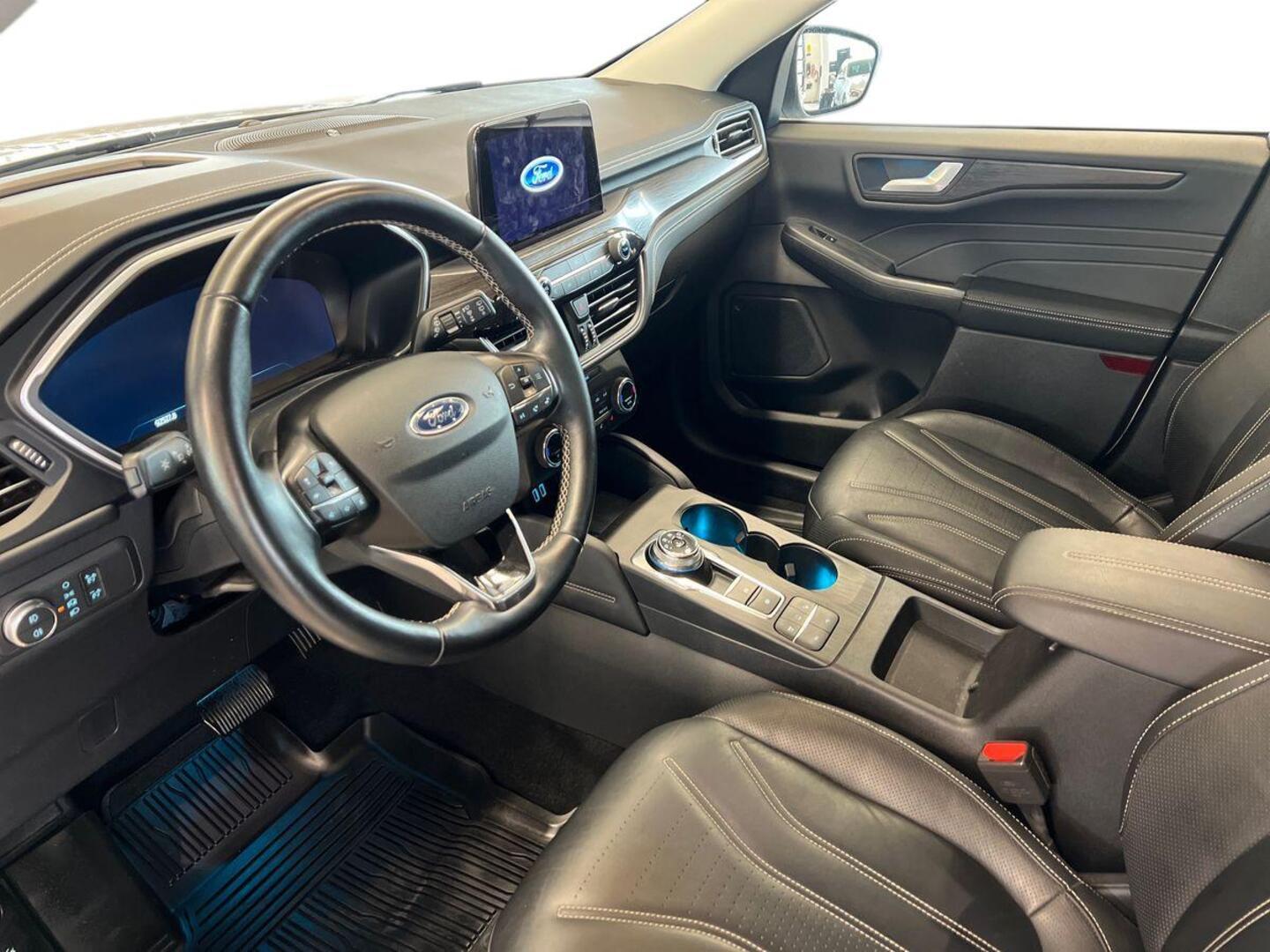 FORD Kuga 7