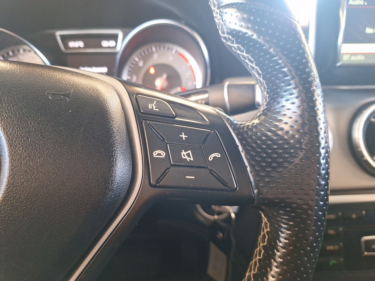 MERCEDES-BENZ CLA 2014