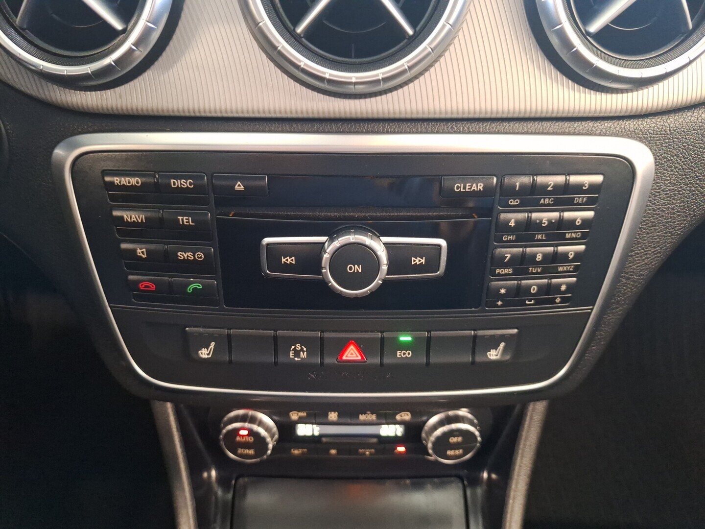 MERCEDES-BENZ CLA 2014