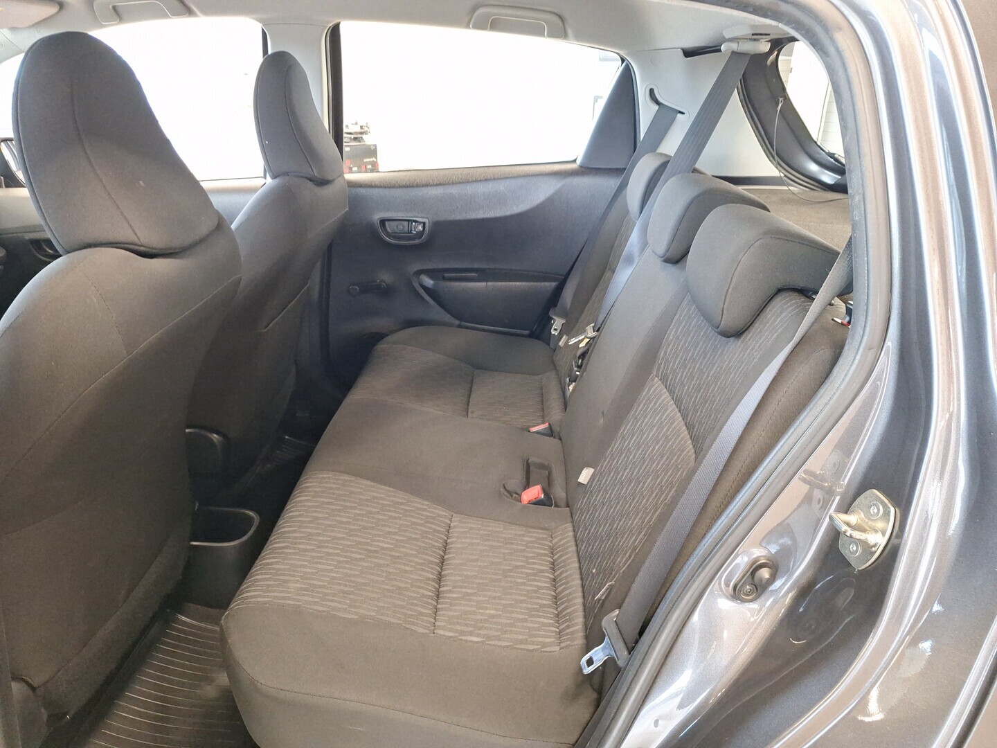 TOYOTA Yaris 2013