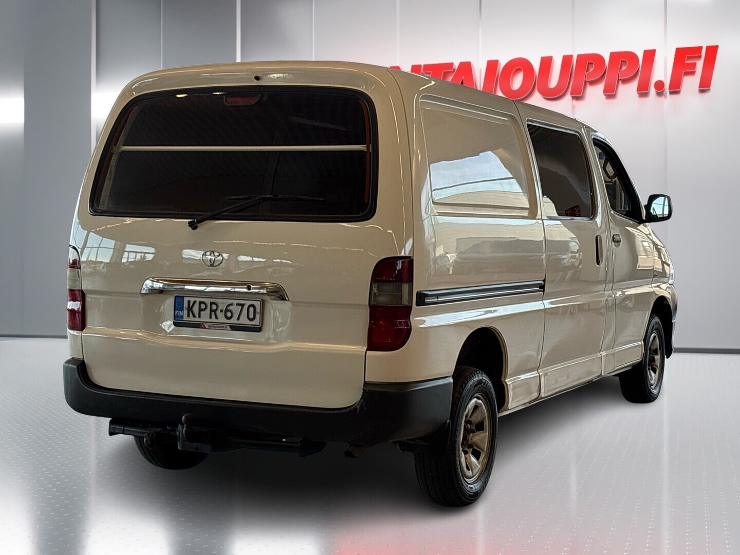 TOYOTA Hiace 2011