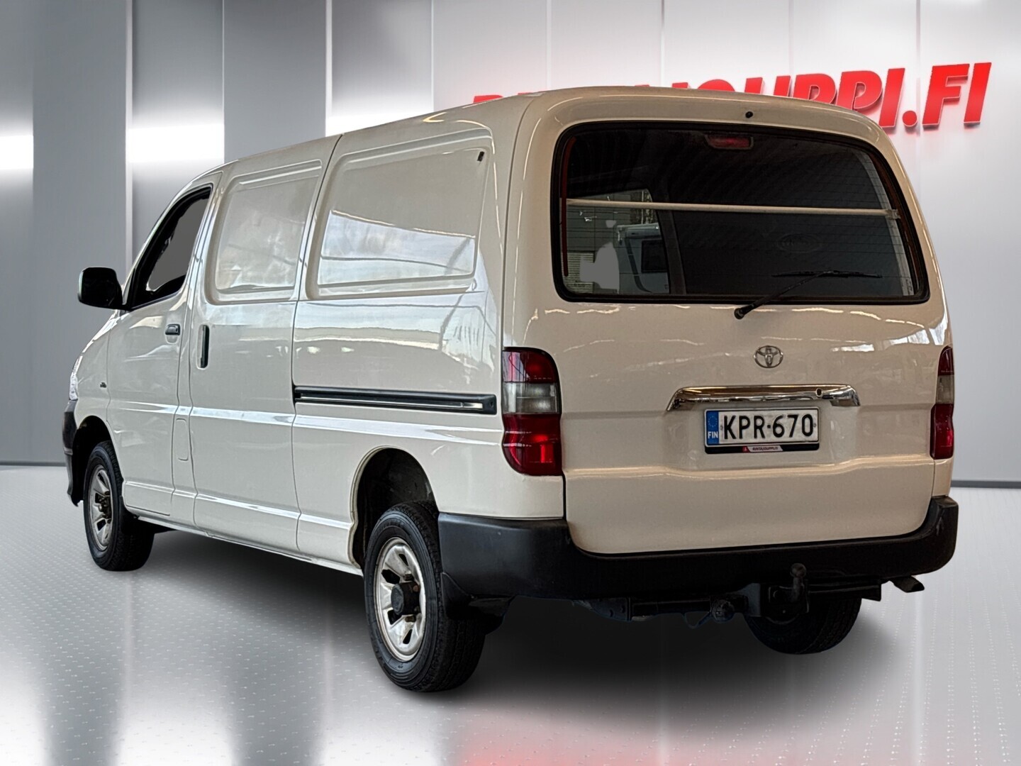 TOYOTA Hiace 2011