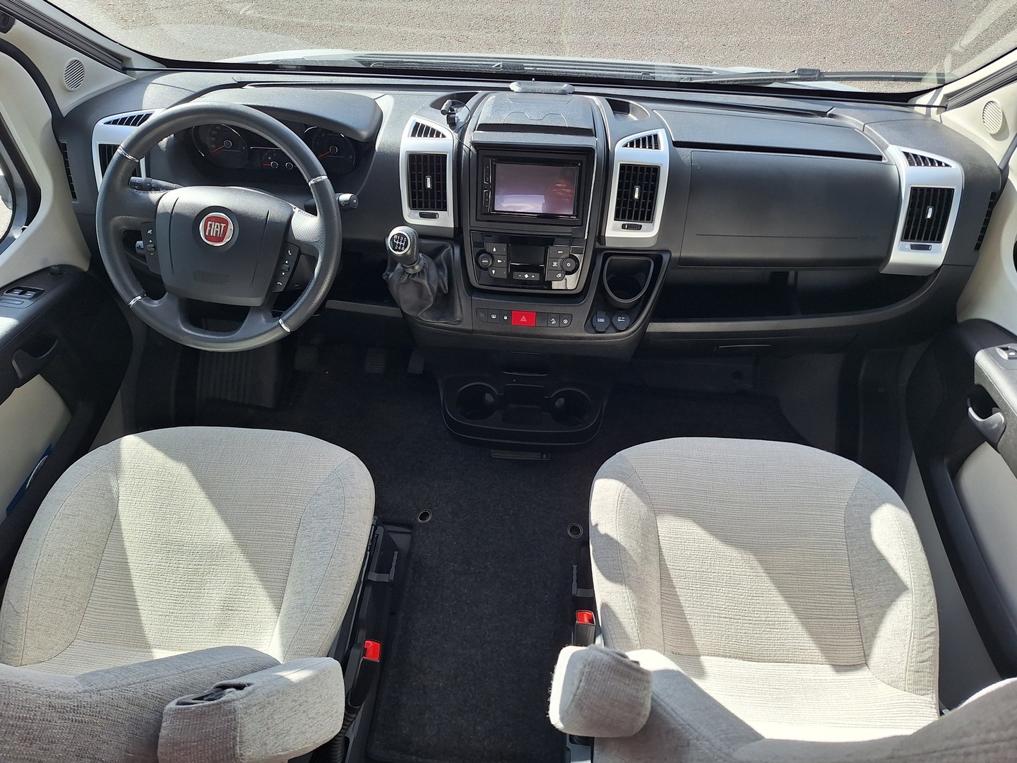 LMC T711 Cruiser Premium 2019