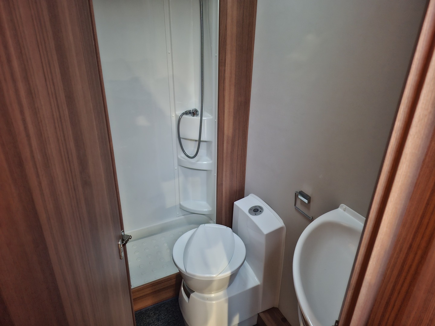 WEINSBERG Caraloft 700 2020