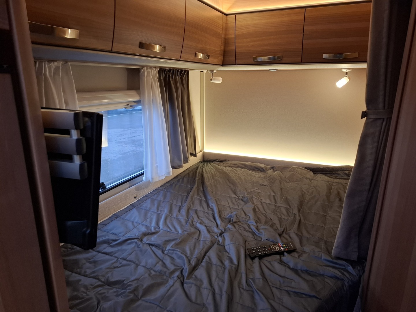 WEINSBERG Caraloft 700 2020