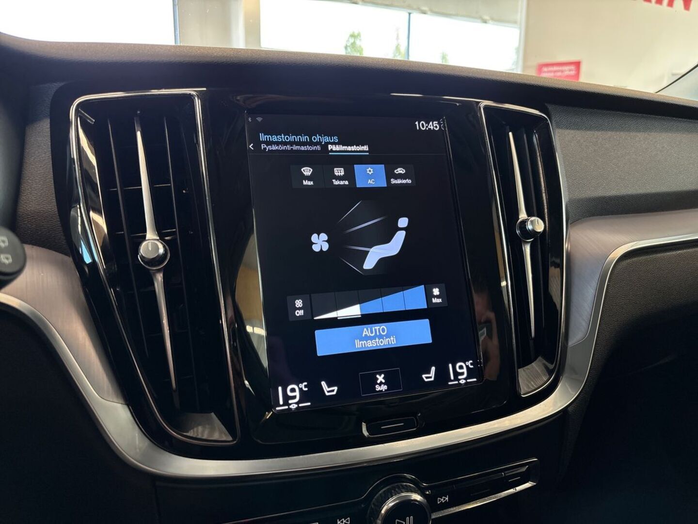 VOLVO V60 2021