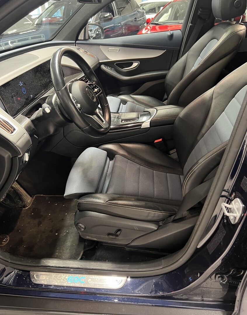 MERCEDES-BENZ EQC 2020