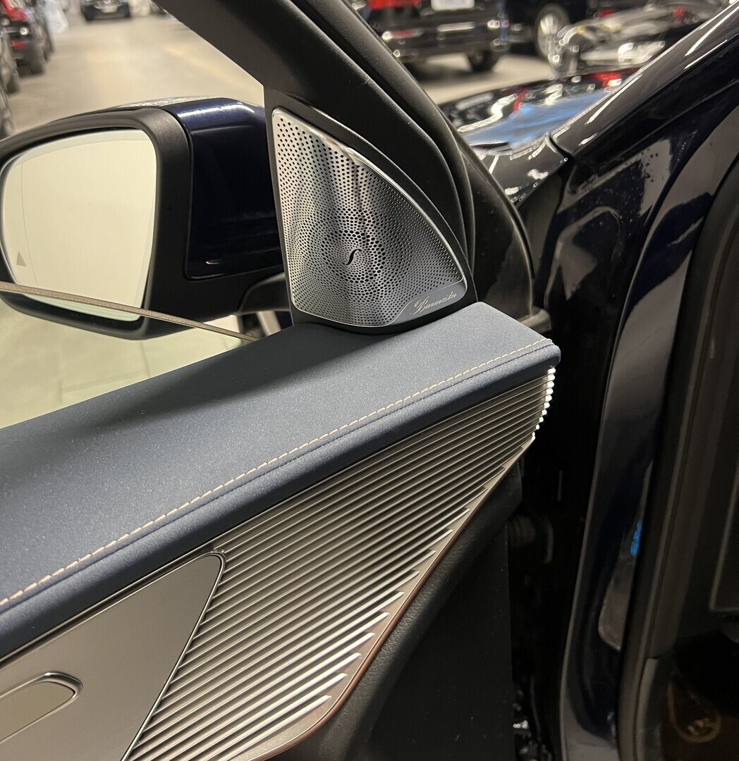 MERCEDES-BENZ EQC 2020