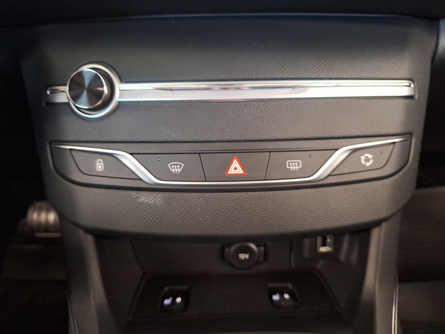 PEUGEOT 308 2021