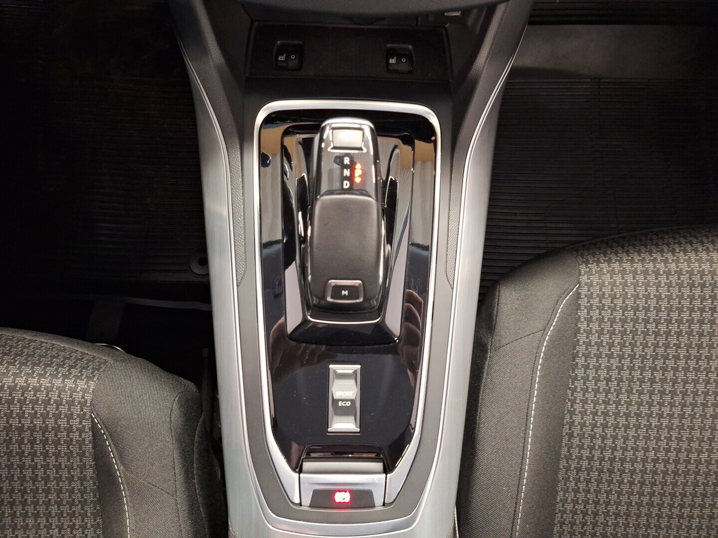 PEUGEOT 308 2021