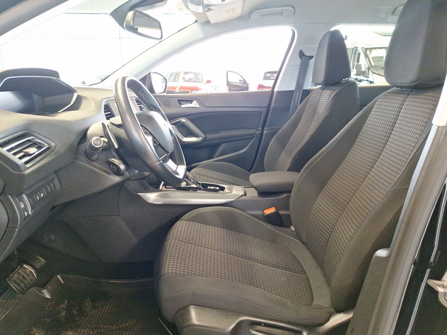PEUGEOT 308 2021