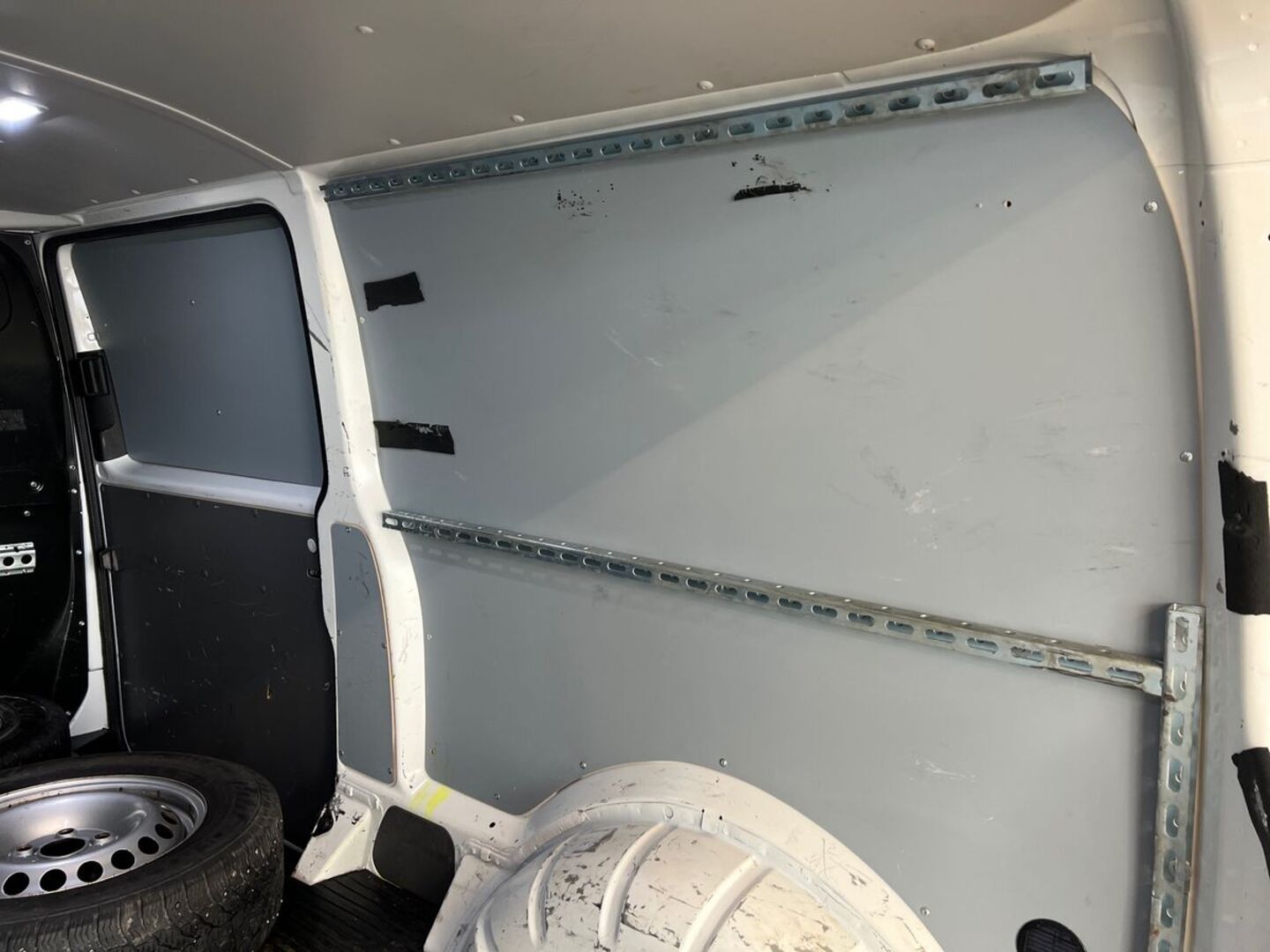 VOLKSWAGEN Transporter 2021