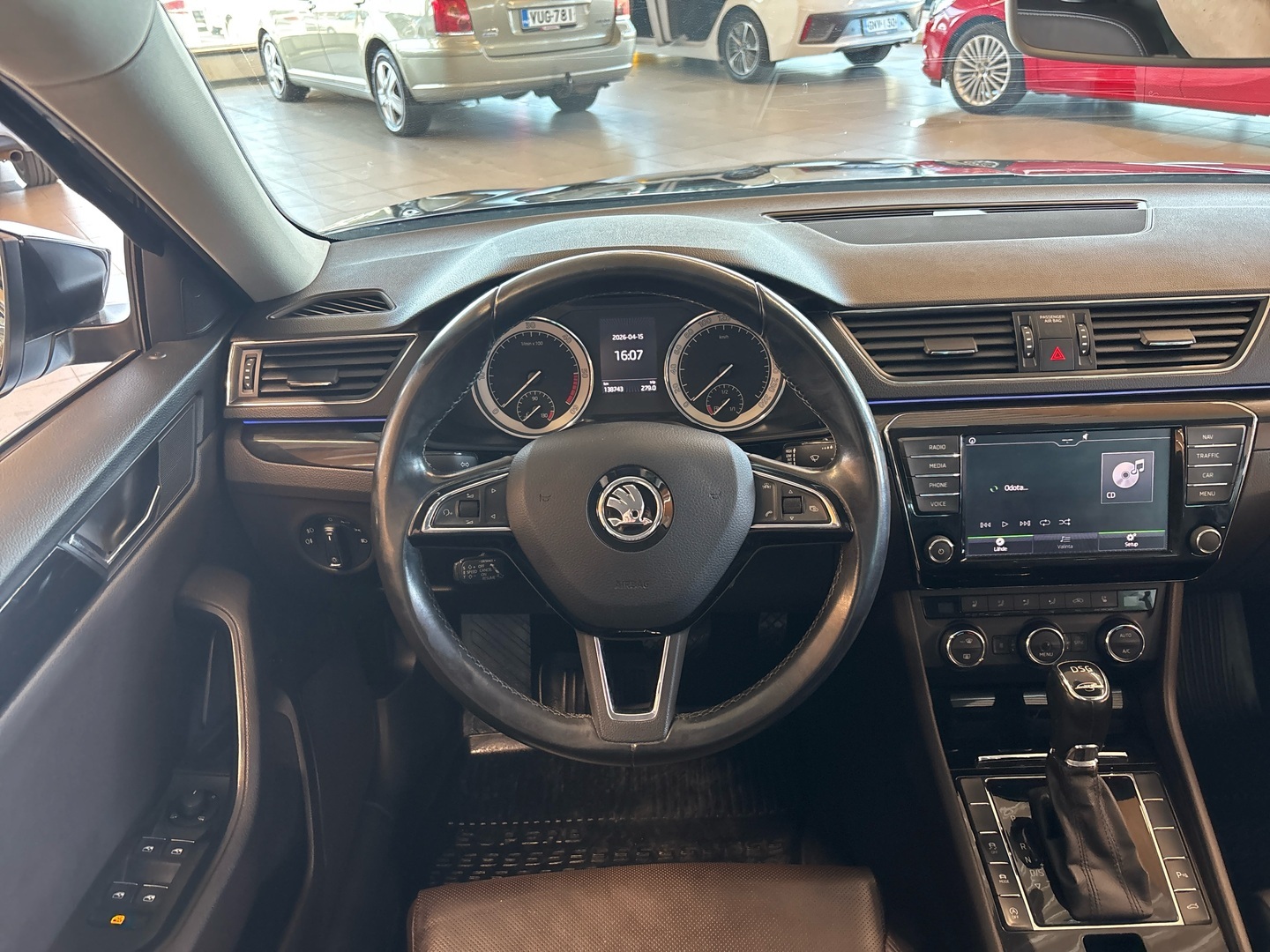 SKODA Superb 2016