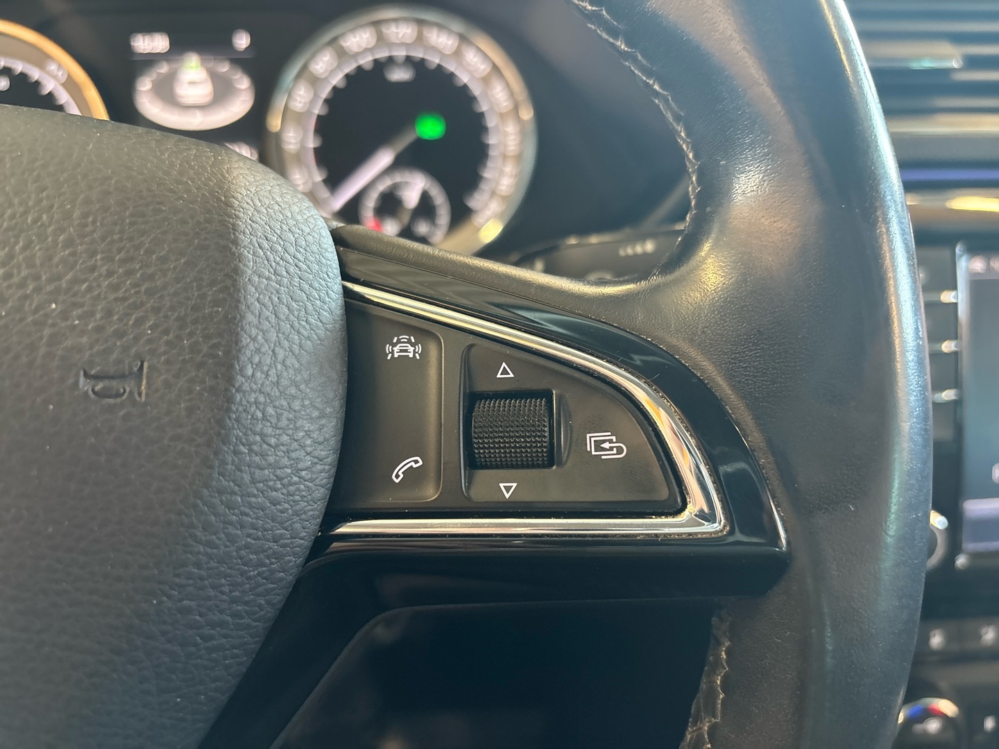 SKODA Superb 2016