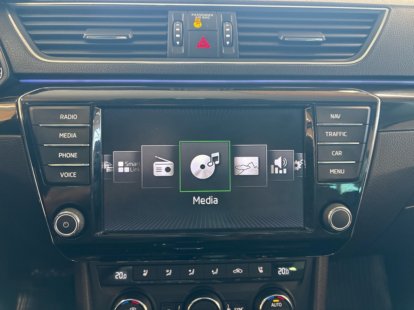 SKODA Superb 2016