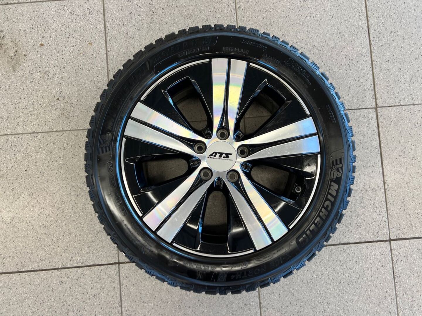 MERCEDES-BENZ C 2023