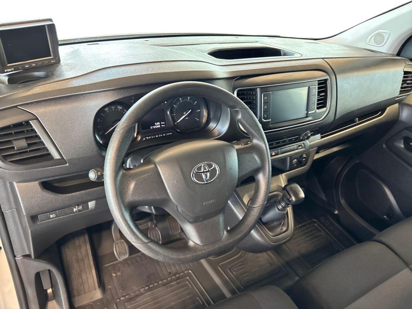 TOYOTA Proace 2023