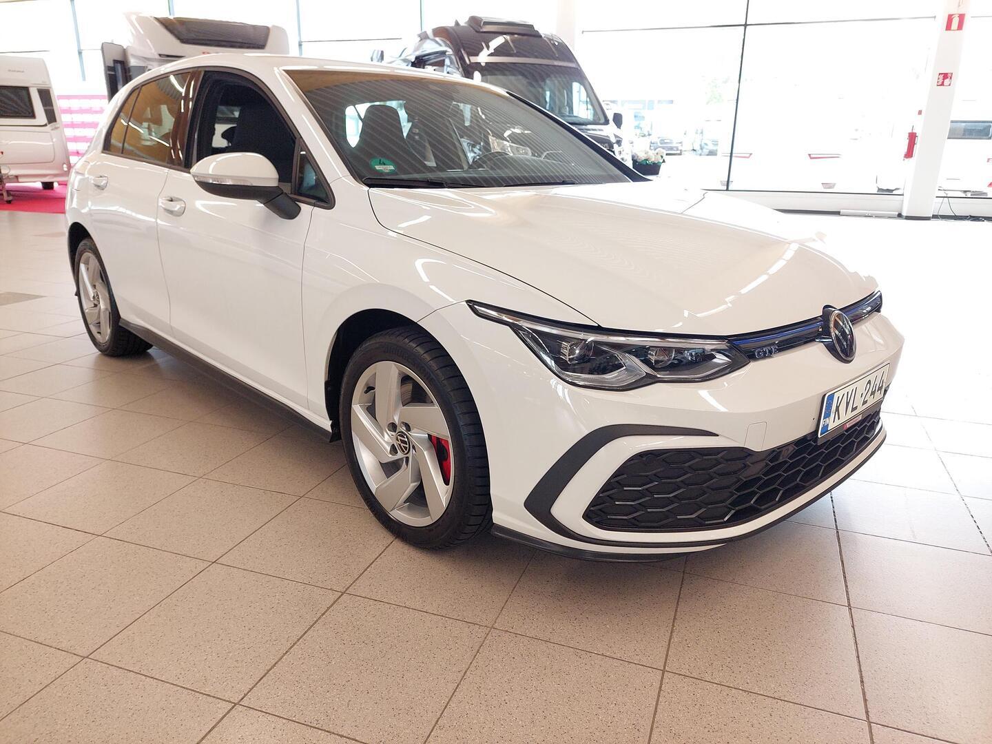 VOLKSWAGEN Golf 2021