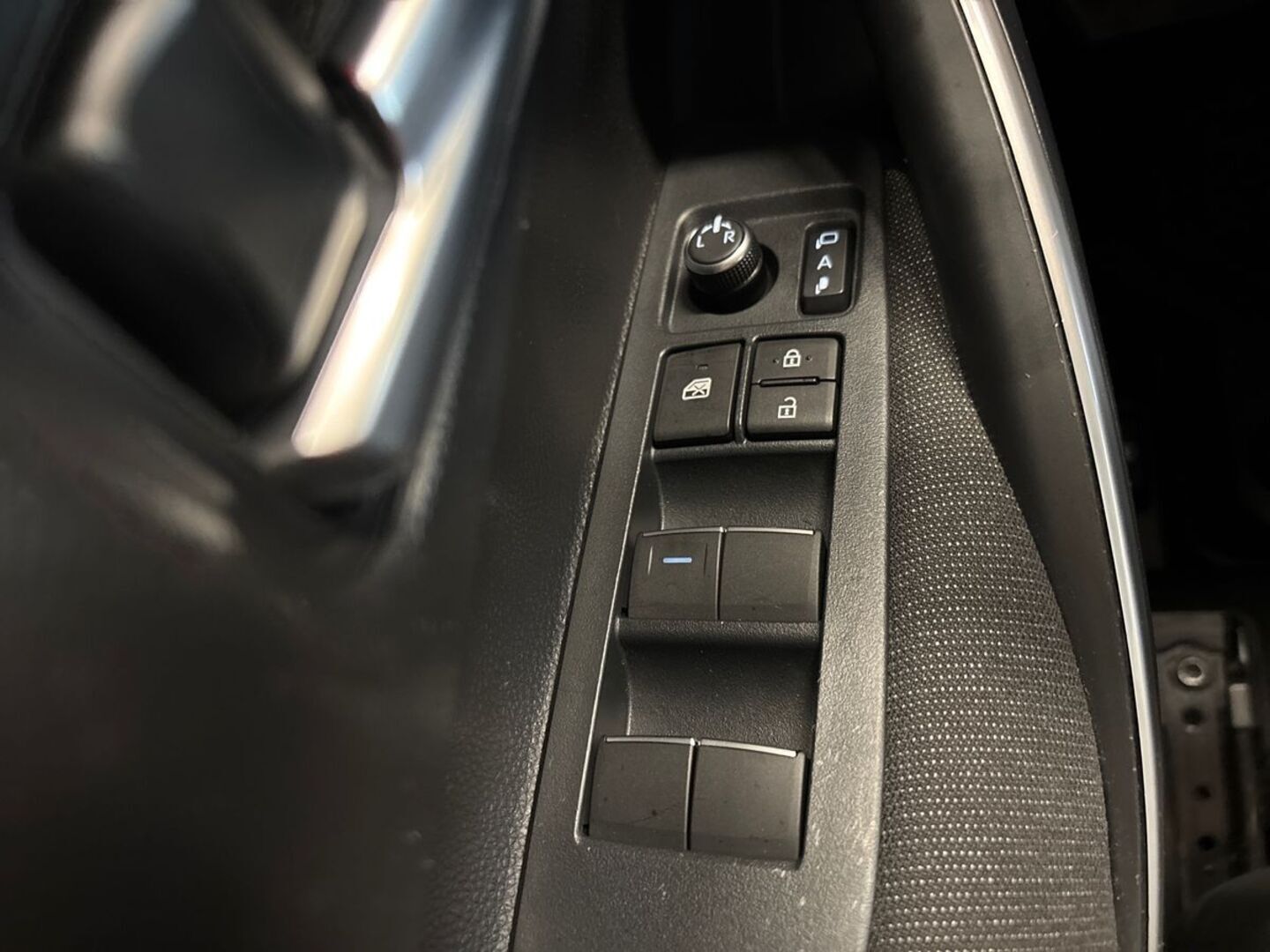 TOYOTA Corolla 2024