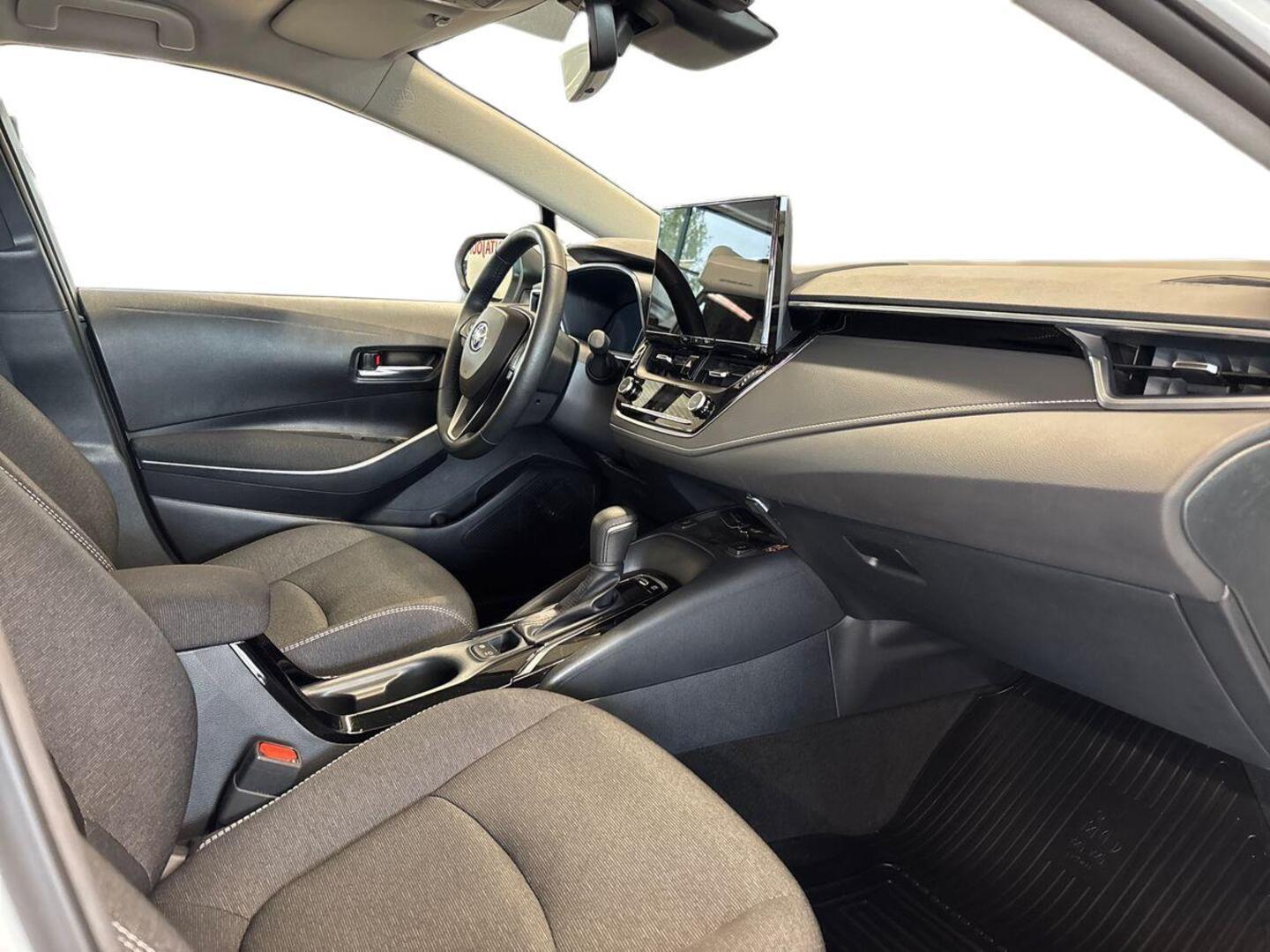TOYOTA Corolla 2024