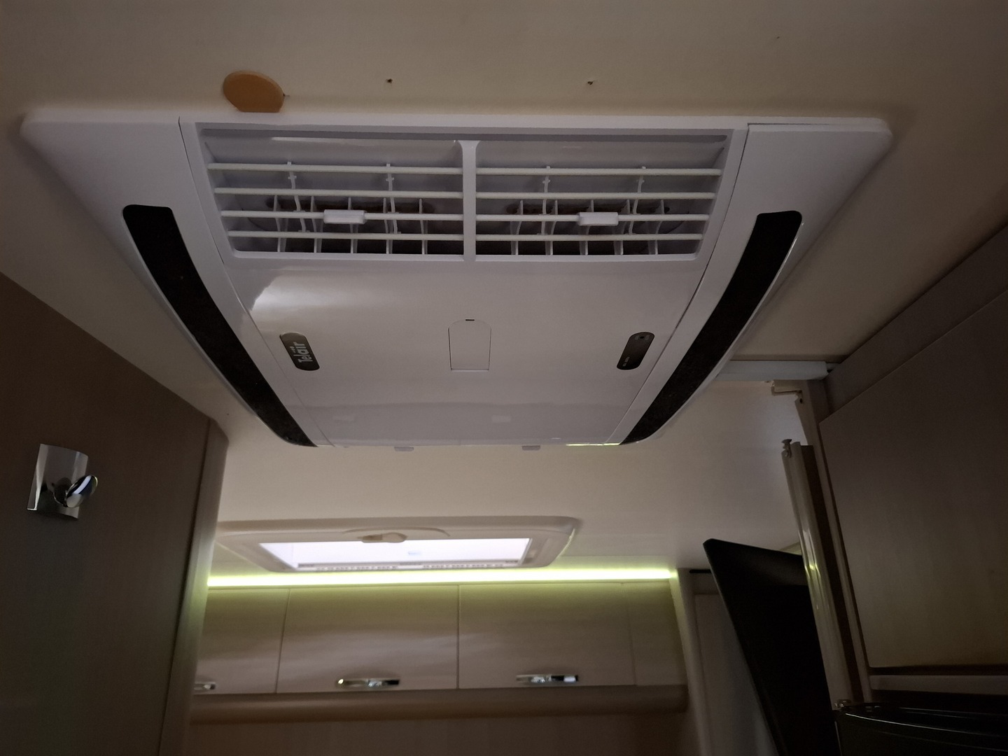 ADRIA Matrix Supreme 667 SPS 2013