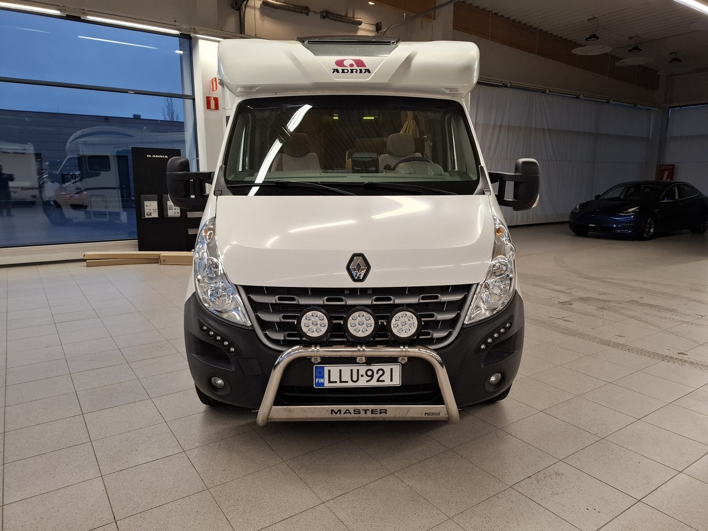 ADRIA Matrix Supreme 667 SPS 2013