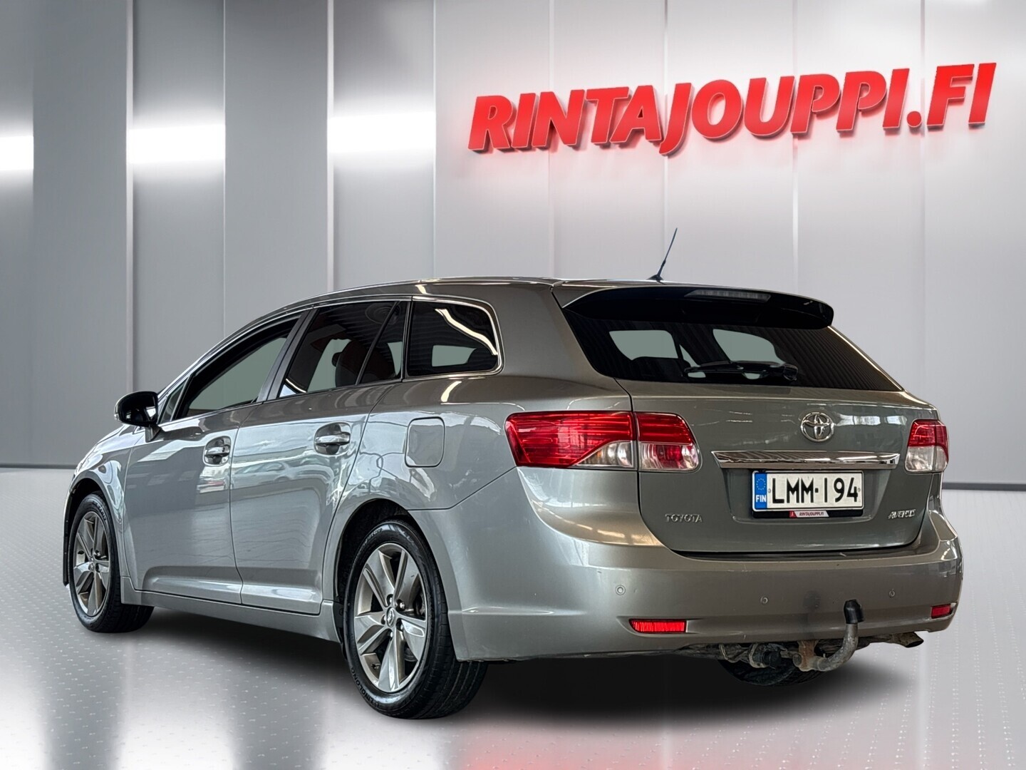TOYOTA Avensis 2014