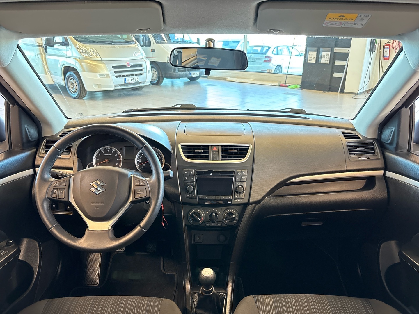 SUZUKI Swift 2015