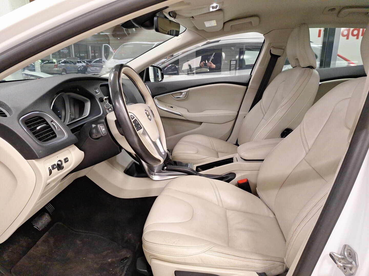 VOLVO V40 Cross Country 2017