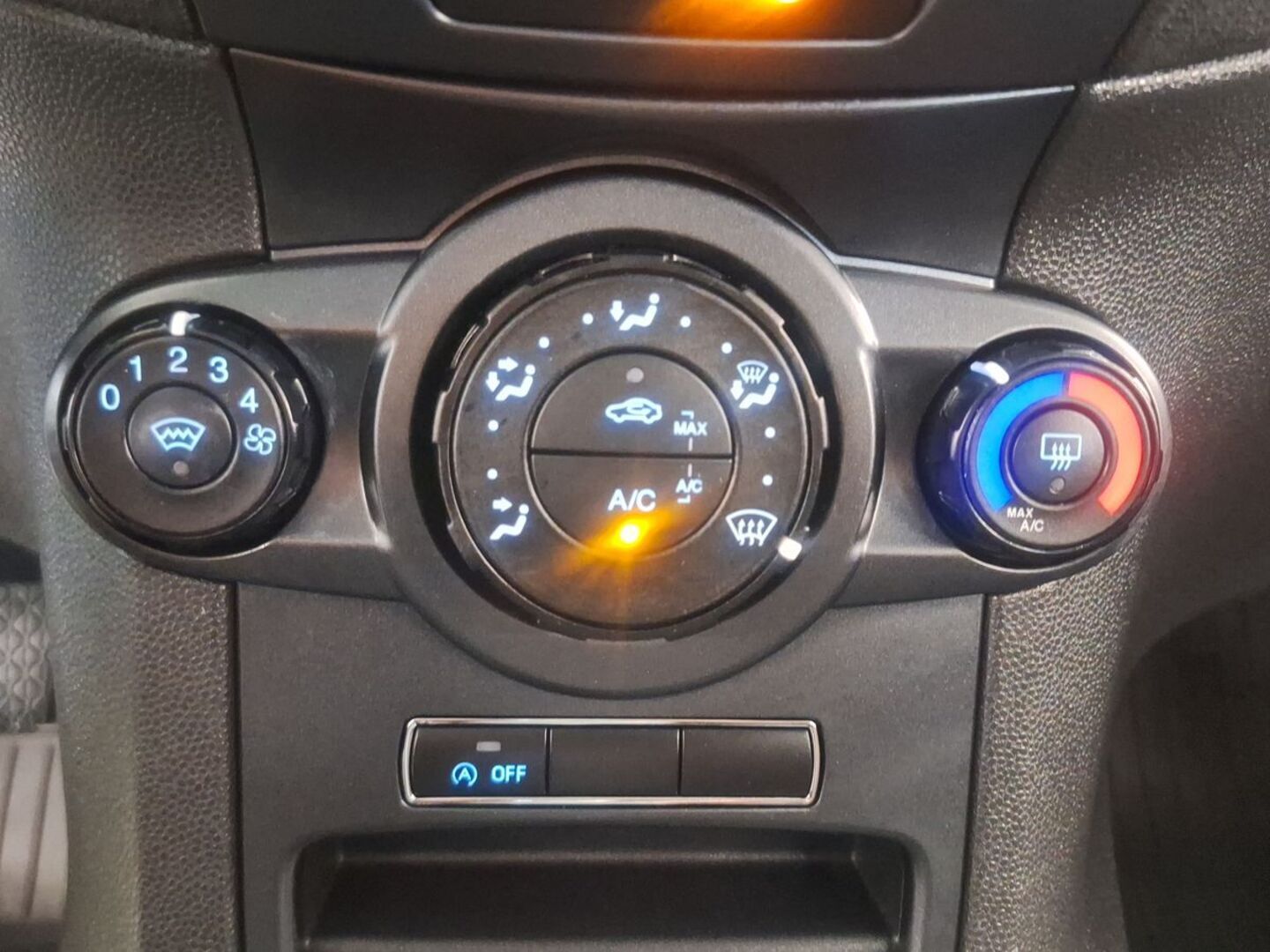 FORD Fiesta 2017