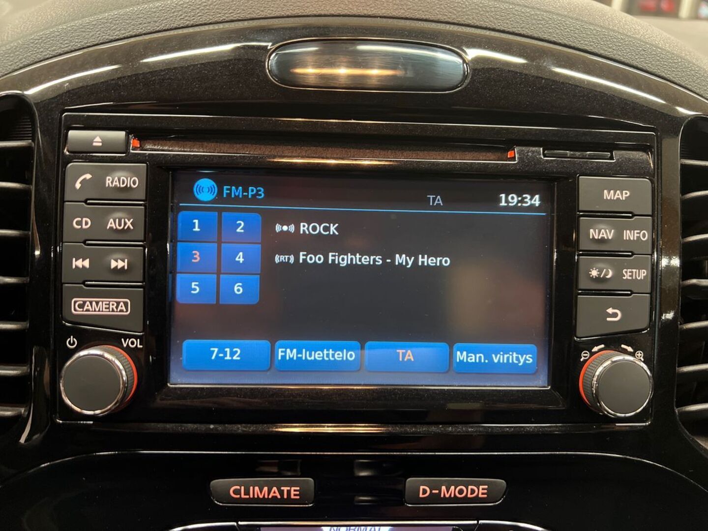NISSAN Juke 2018