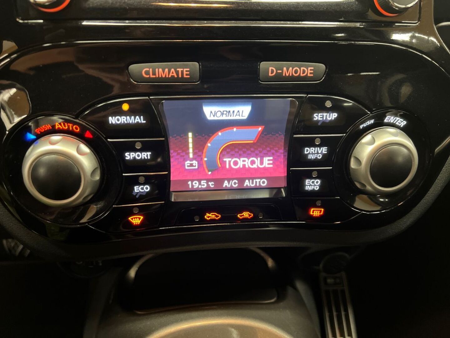 NISSAN Juke 2018