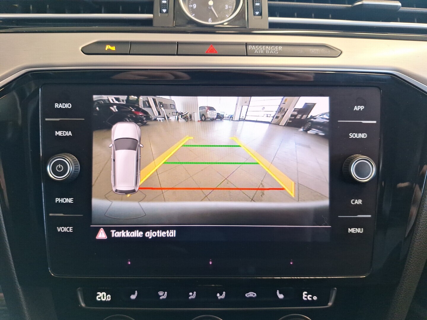 VOLKSWAGEN Passat 2018