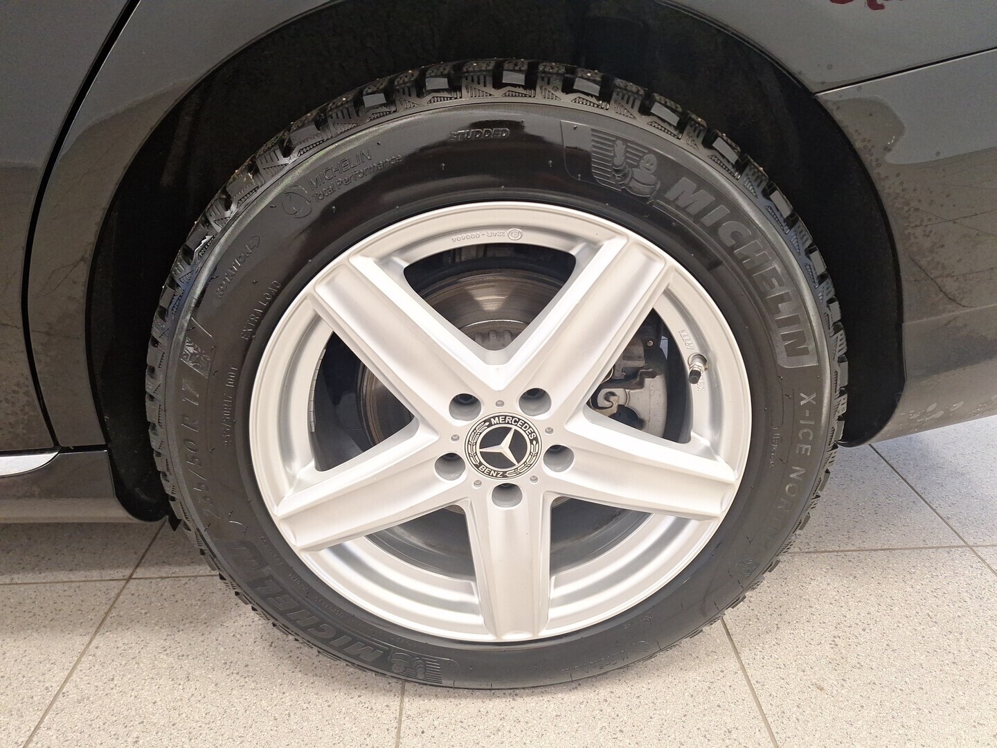 MERCEDES-BENZ C 2017