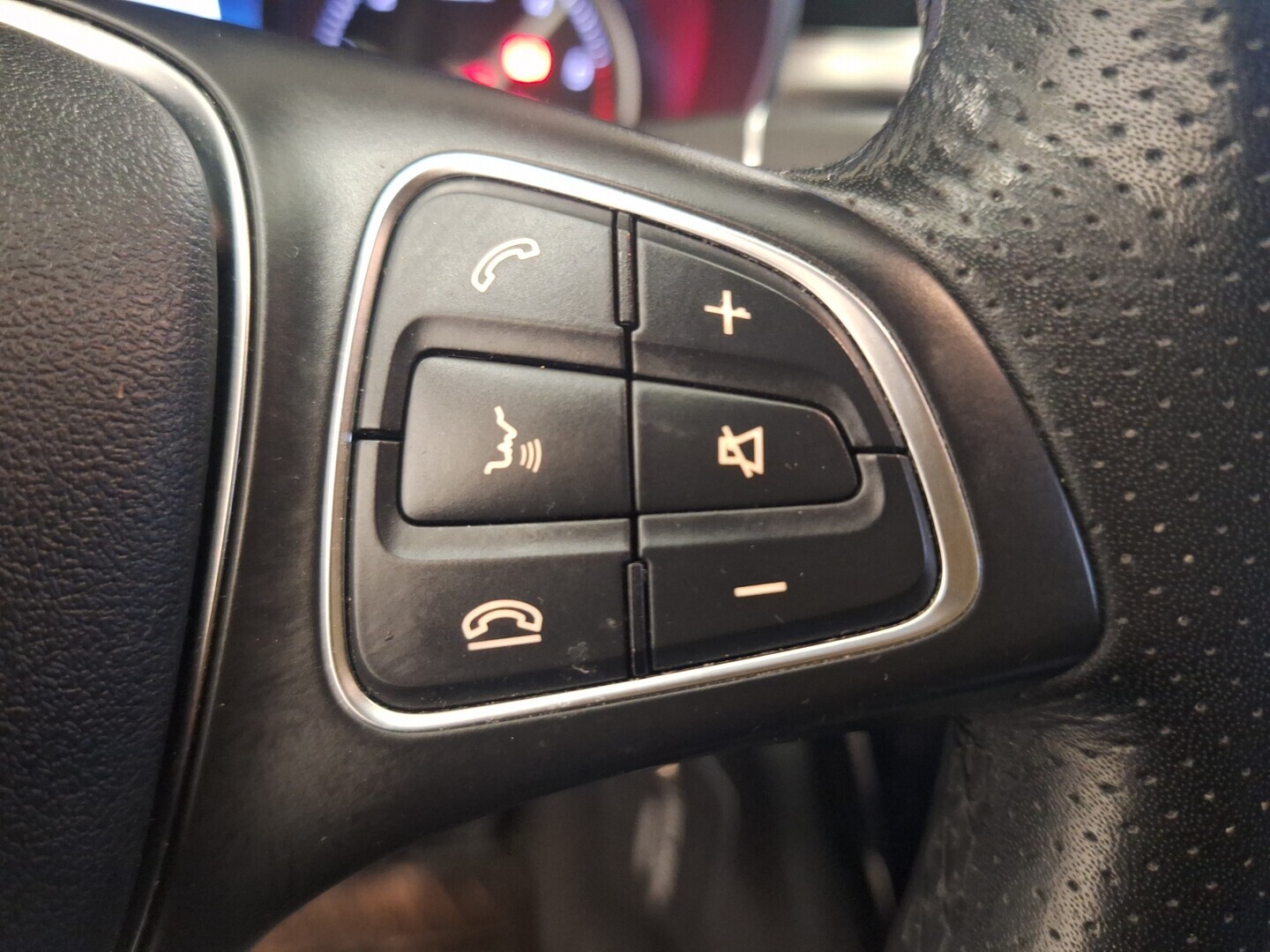 MERCEDES-BENZ C 2017