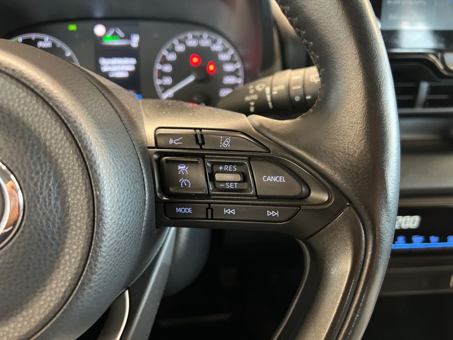TOYOTA Yaris 2021