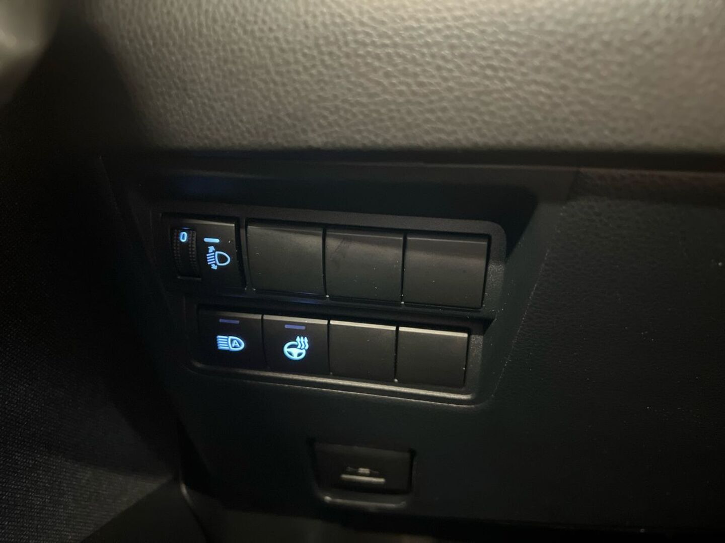 TOYOTA Yaris 2021