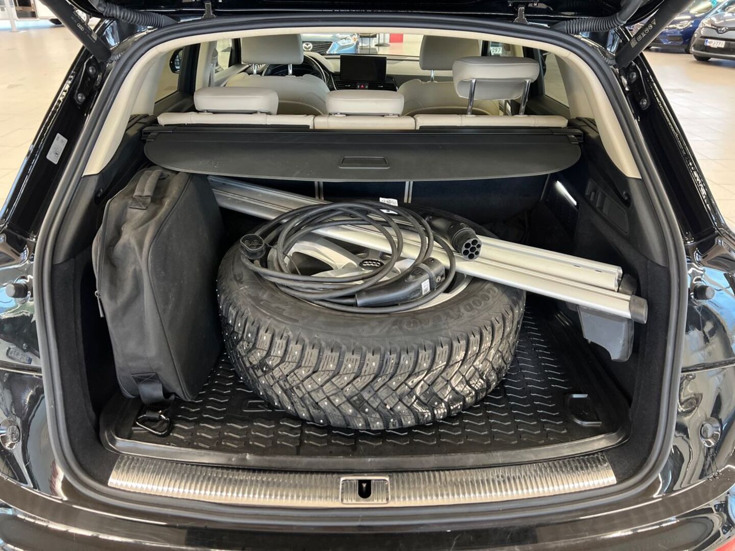 AUDI Q5 11
