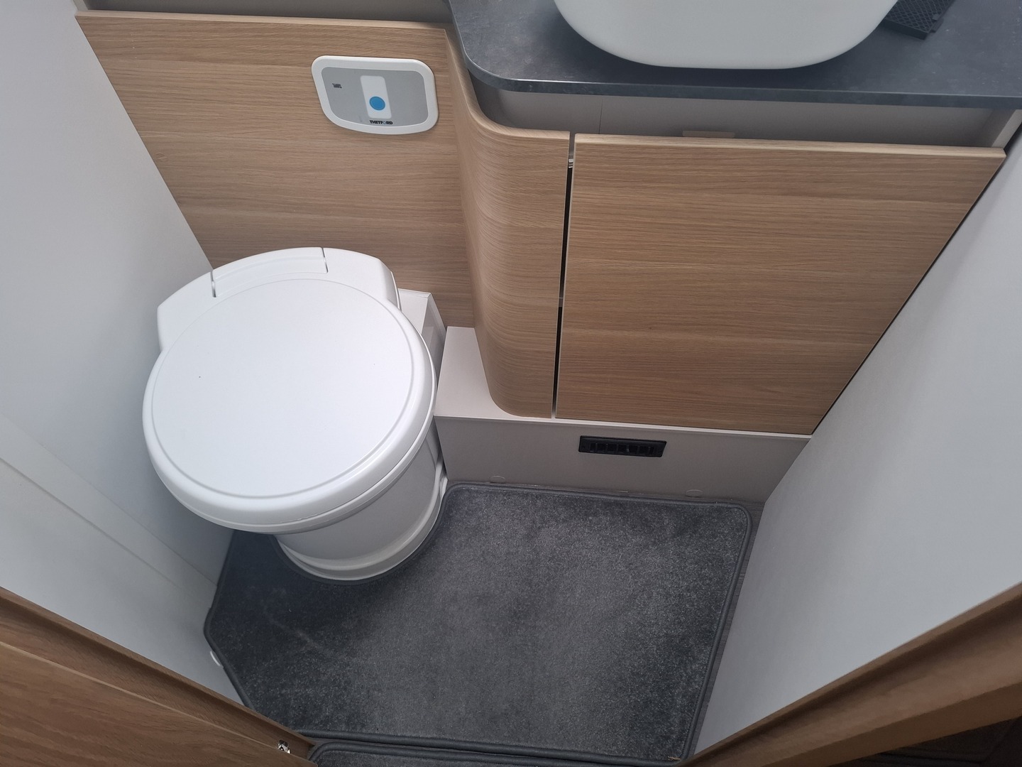 ADRIA MATRIX AXESS 670 SC 2023