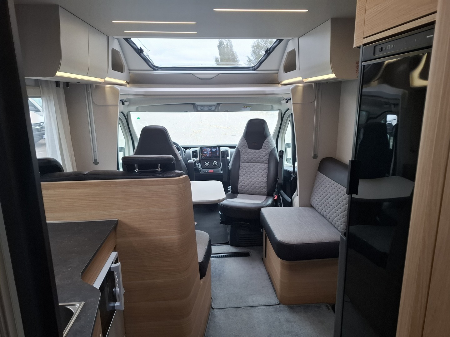 ADRIA MATRIX AXESS 670 SC 2023