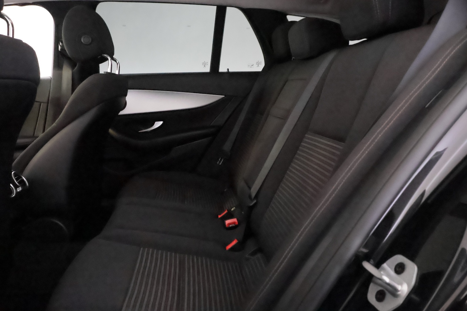 MERCEDES-BENZ E 2019